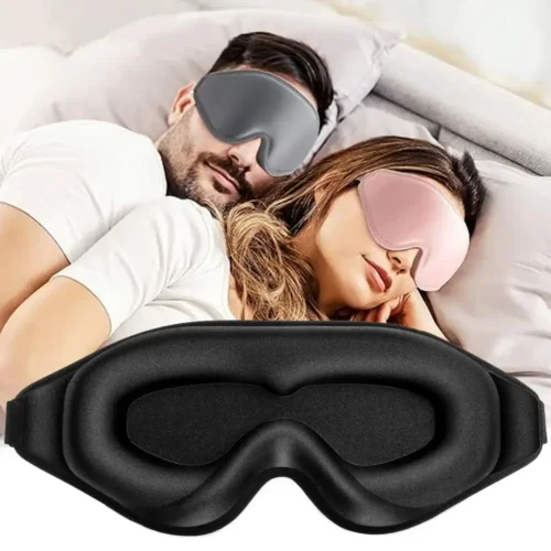 un couple dort avec un masque de sommeil 3d avec mousse à mémoire de forme pour bloquer la lumière à 100%