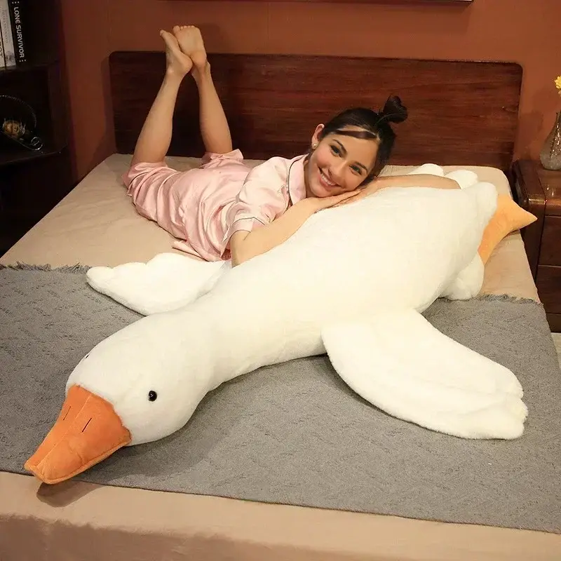 Oreiller peluche d'oie