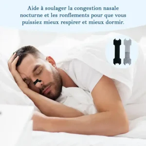 une homme dort avec un patchs anti ronflement (bandes nasales) pour une meilleure